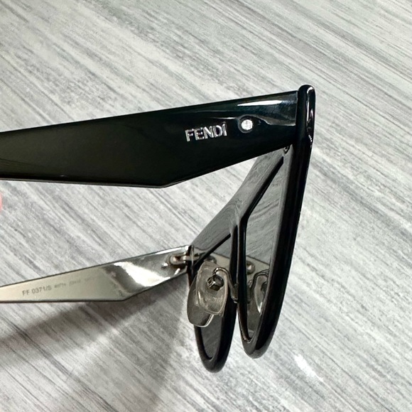 Fendi Defender-D Frame Sunglasses FF0371/S - Picture 2 of 10
